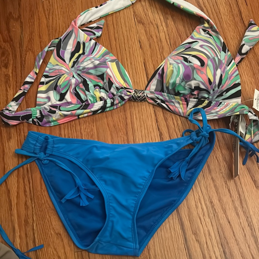 NWT Two piece bikini small bottom large top